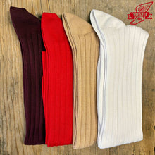 Carica l'immagine nel visualizzatore di Gallery, Ribbed socks Made in Italy