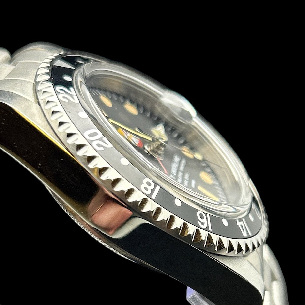 UNDERLINE GMT UAE