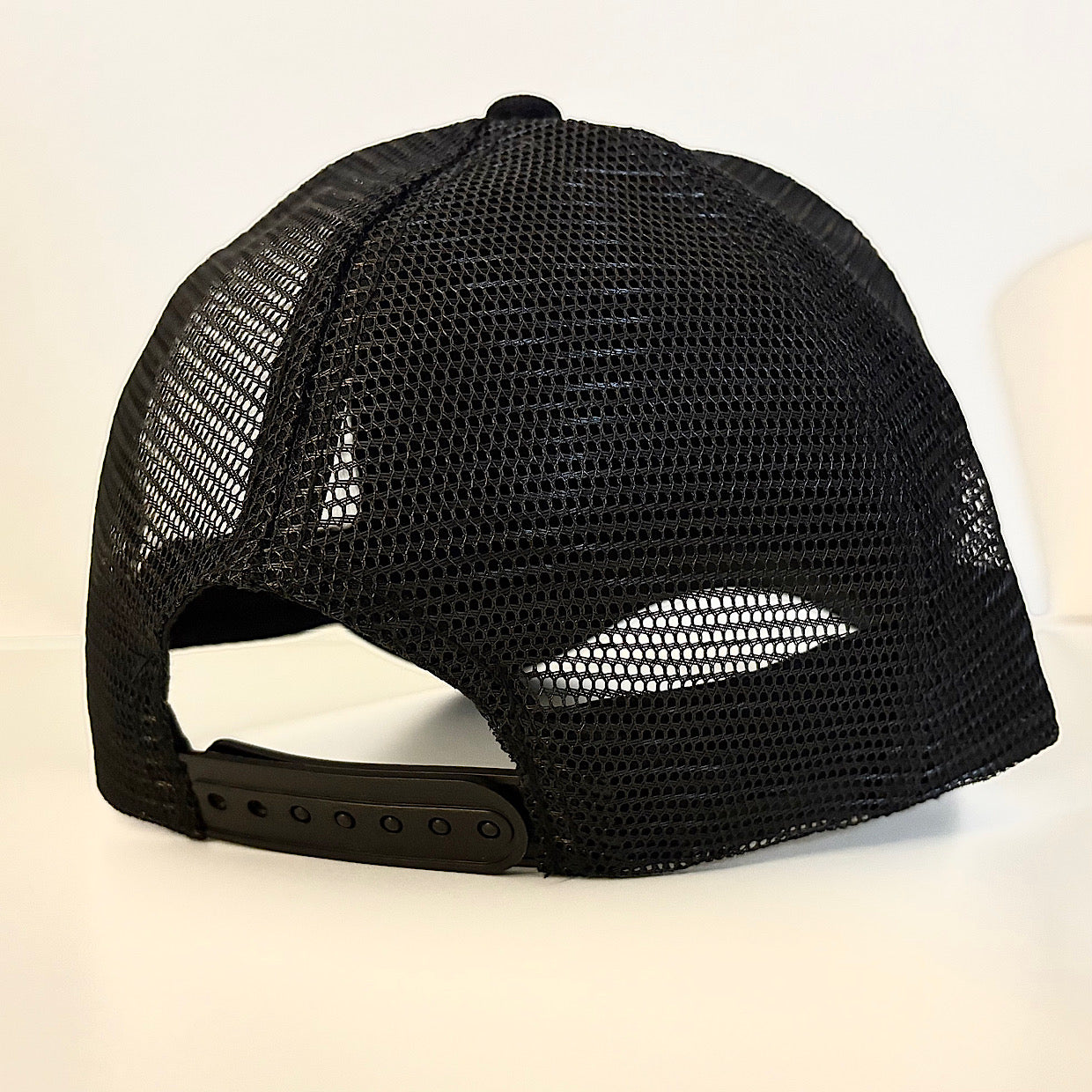 YOSHI X UNDERLINE SUB TRUCKER