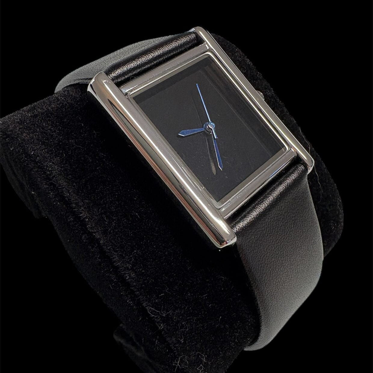 UNDERLINE BLACK TIE