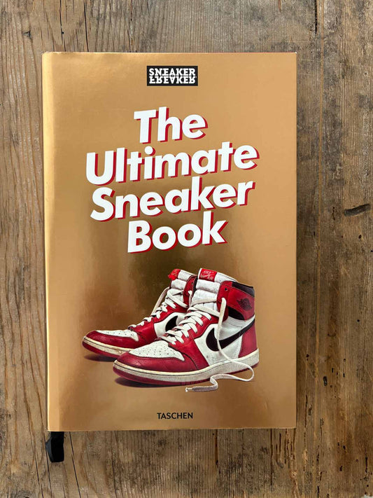 THE ULTIMATE SNEAKER BOOK - USED
