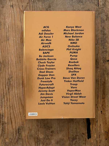 THE ULTIMATE SNEAKER BOOK - USED