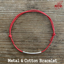 Carica l'immagine nel visualizzatore di Gallery, LIGHT RED Bracelet
