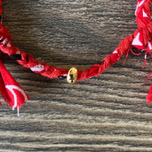 Carica l'immagine nel visualizzatore di Gallery, Ellipse Gold 18K plated
