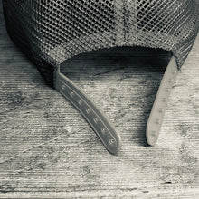 Carica l'immagine nel visualizzatore di Gallery, RED VINTAGE LOVER YHS trucker cap
