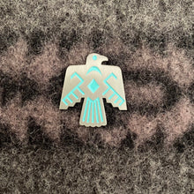Carica l'immagine nel visualizzatore di Gallery, NATIVE Eagle Pin - Spilla
